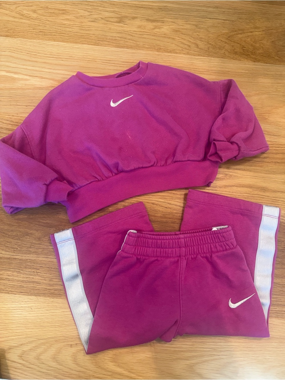 Nike Kids Fuchsia Sweatshirt and Joggers Set 2T